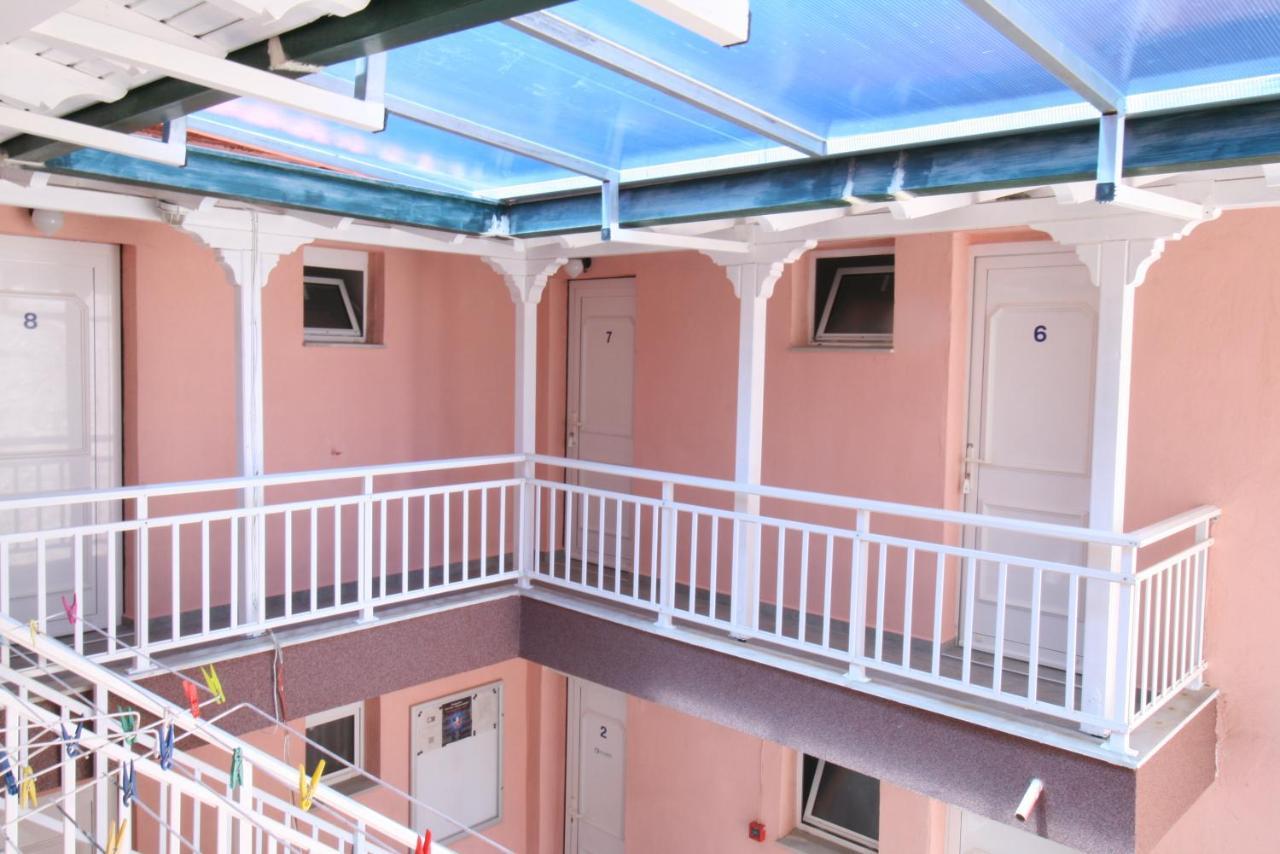 Sarti Center Studios 외부 사진
